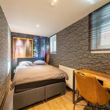 Casa vacanze Forestside Escape Near Lake, Cleaning Included
