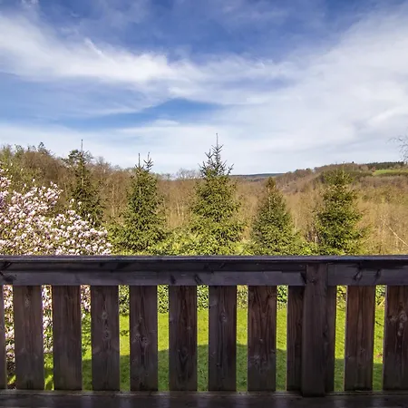 Casa vacanze Forestside Escape Near Lake, Cleaning Included La-Roche-en-Ardenne