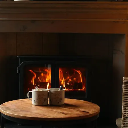 Forestside Escape Near Lake, Cleaning Included * La-Roche-en-Ardenne